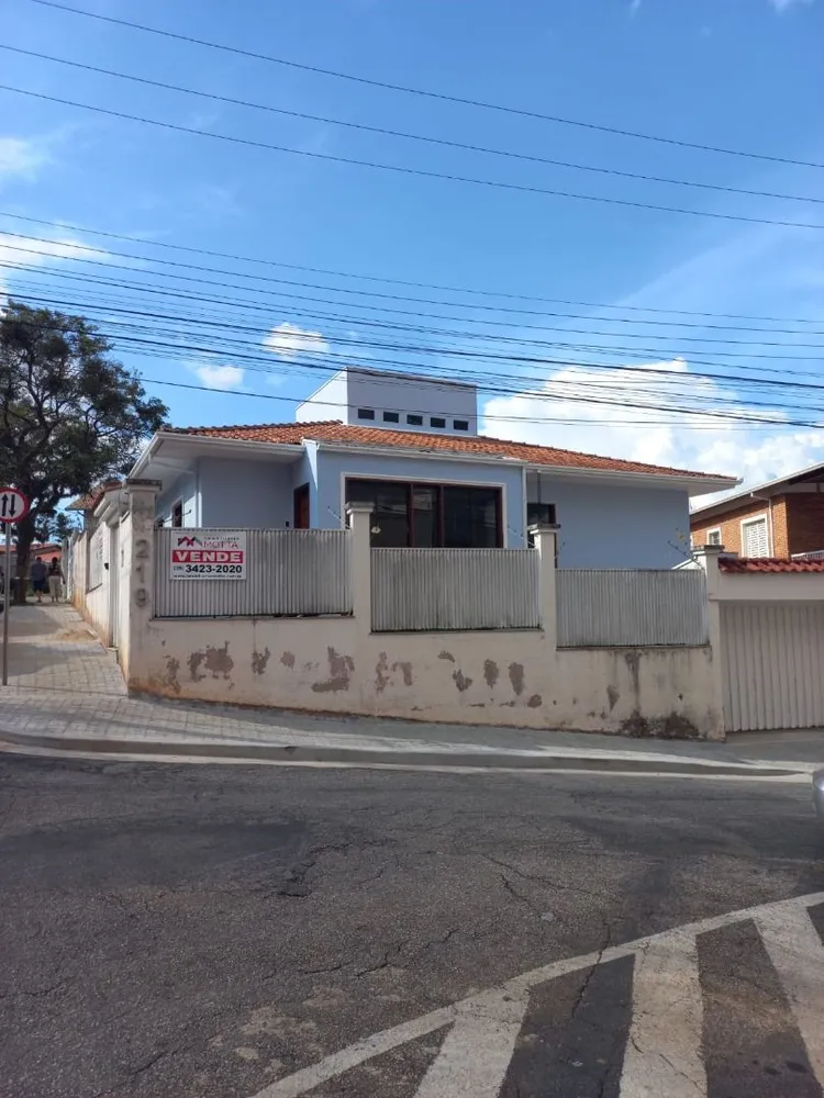 Casa, 3 quartos, 199 m² - Foto 1