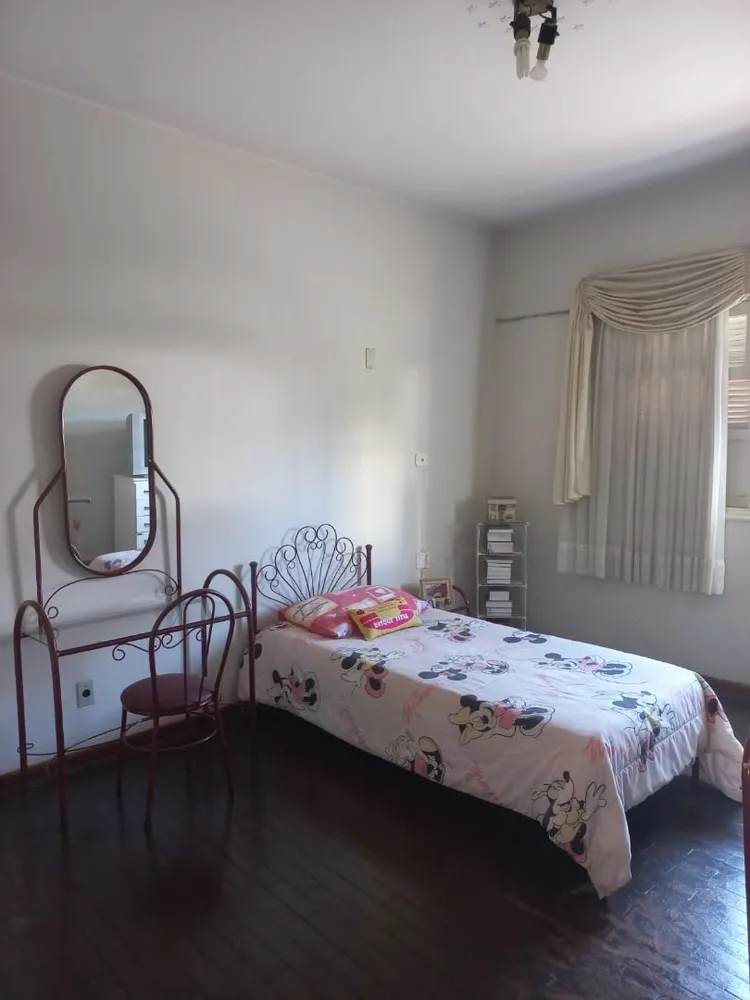 Casa, 4 quartos, 213 m² - Foto 2