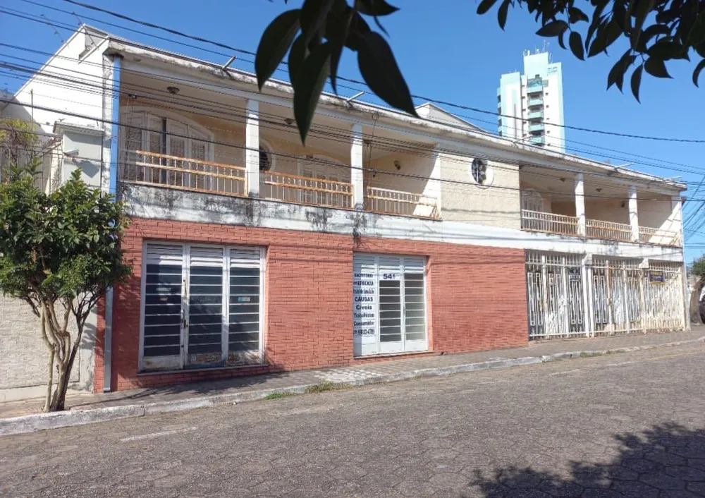 Casa, 4 quartos, 375 m² - Foto 1