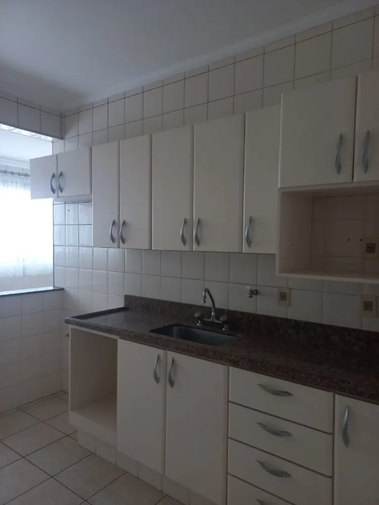 Apartamento, 3 quartos, 80 m² - Foto 2