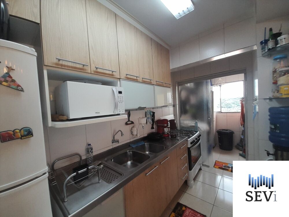 Apartamento à venda com 2 quartos, 60m² - Foto 11