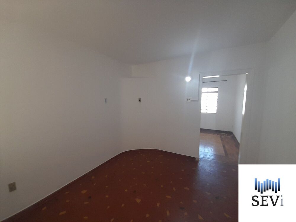 Casa para alugar com 3 quartos, 90m² - Foto 3
