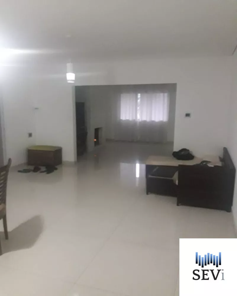 Casa à venda com 4 quartos, 280m² - Foto 3