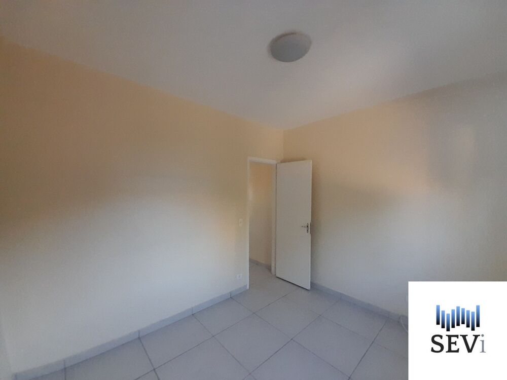 Casa para alugar com 2 quartos, 90m² - Foto 8