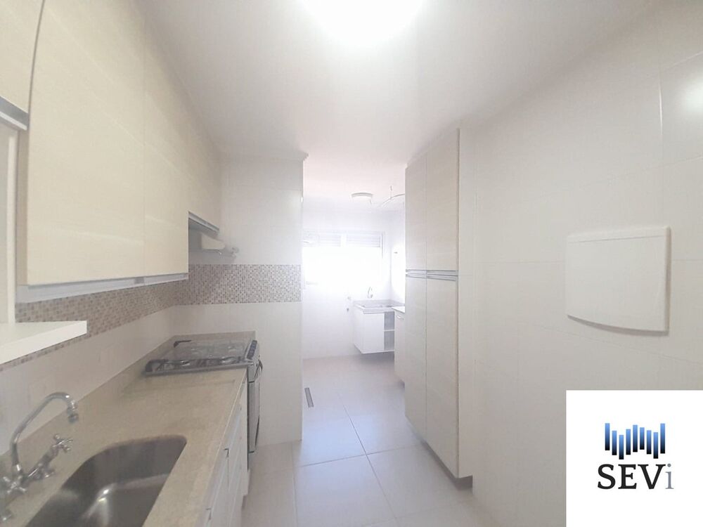 Apartamento à venda com 2 quartos, 80m² - Foto 4