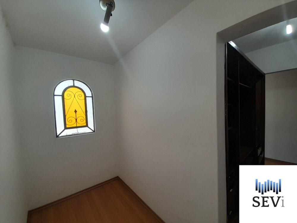 Casa, 3 quartos, 250 m² - Foto 9