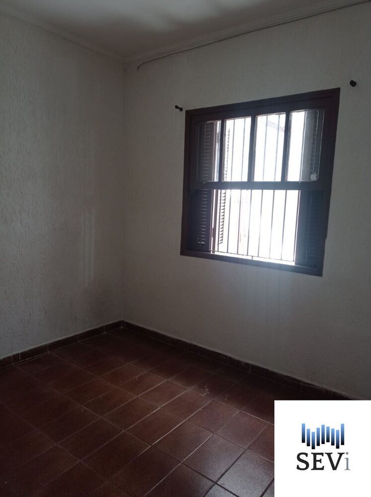 Casa para alugar com 1 quarto, 50m² - Foto 12