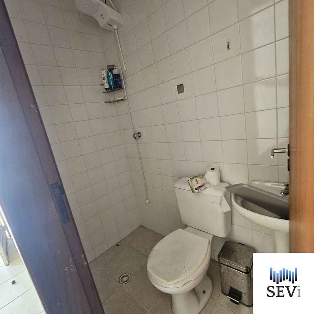 Casa para alugar com 4 quartos, 300m² - Foto 6