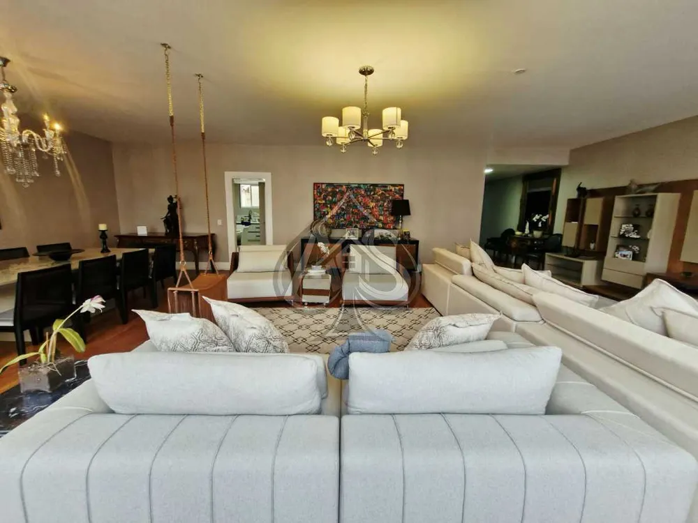 Apartamento, 3 quartos, 245 m² - Foto 1
