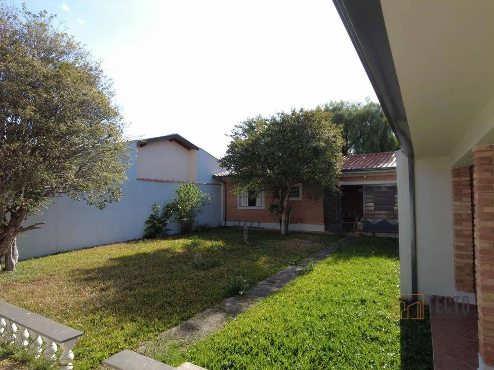 Casa, 3 quartos, 231 m² - Foto 1