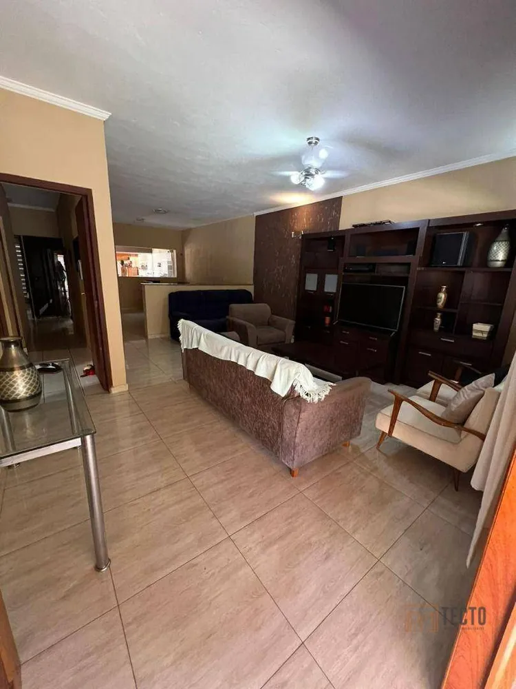 Casa, 3 quartos, 168 m² - Foto 3