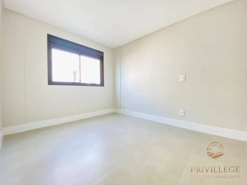 Apartamento, 3 quartos, 139 m² - Foto 4