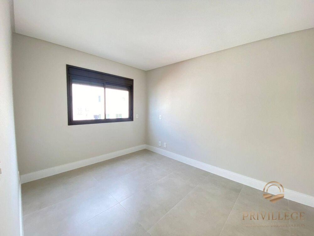 Apartamento, 3 quartos, 139 m² - Foto 4