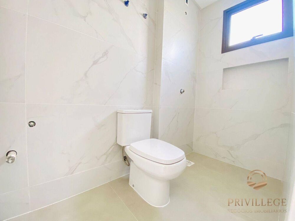 Apartamento, 3 quartos, 139 m² - Foto 2