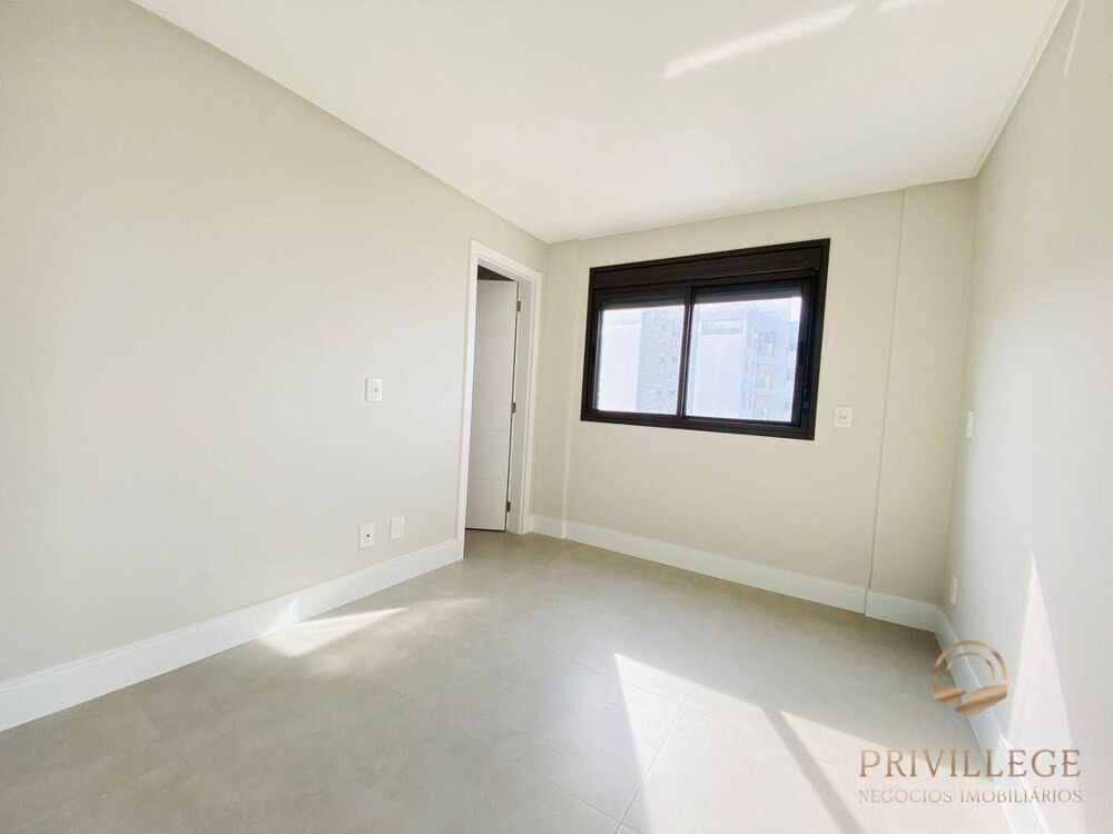 Apartamento, 3 quartos, 139 m² - Foto 1