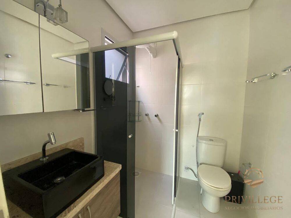Cobertura, 3 quartos, 185 m² - Foto 2