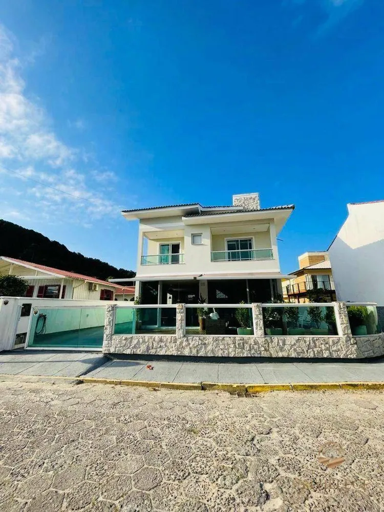 Casa, 2 quartos, 174 m² - Foto 1