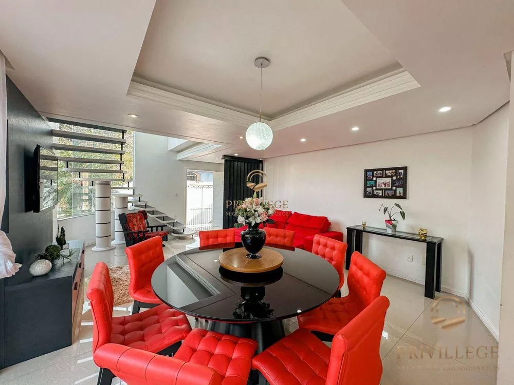 Casa, 3 quartos, 210 m² - Foto 8