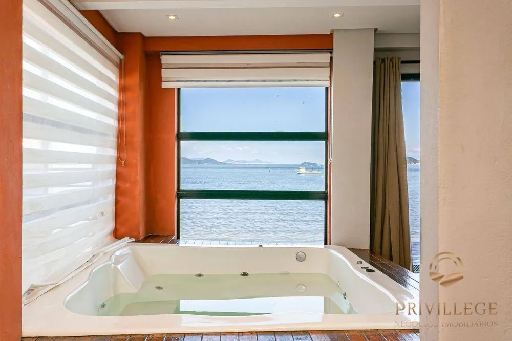 Casa, 6 quartos, 300 m² - Foto 15