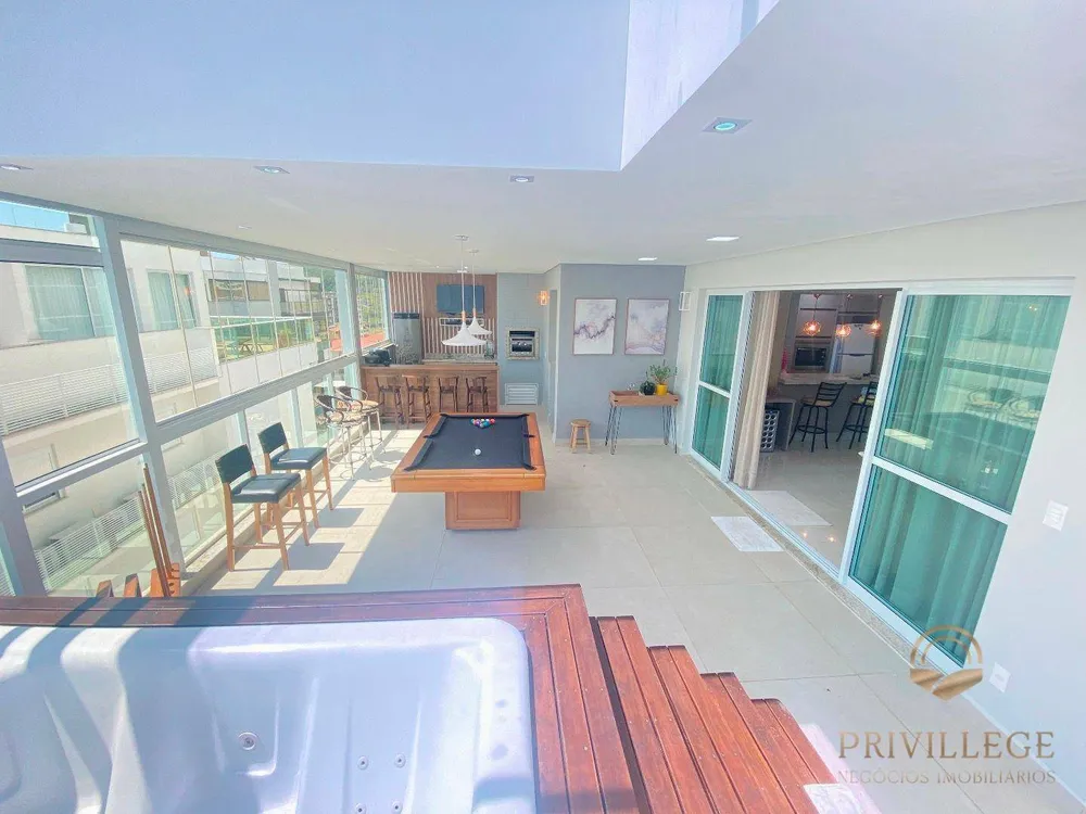 Cobertura, 3 quartos, 215 m² - Foto 6