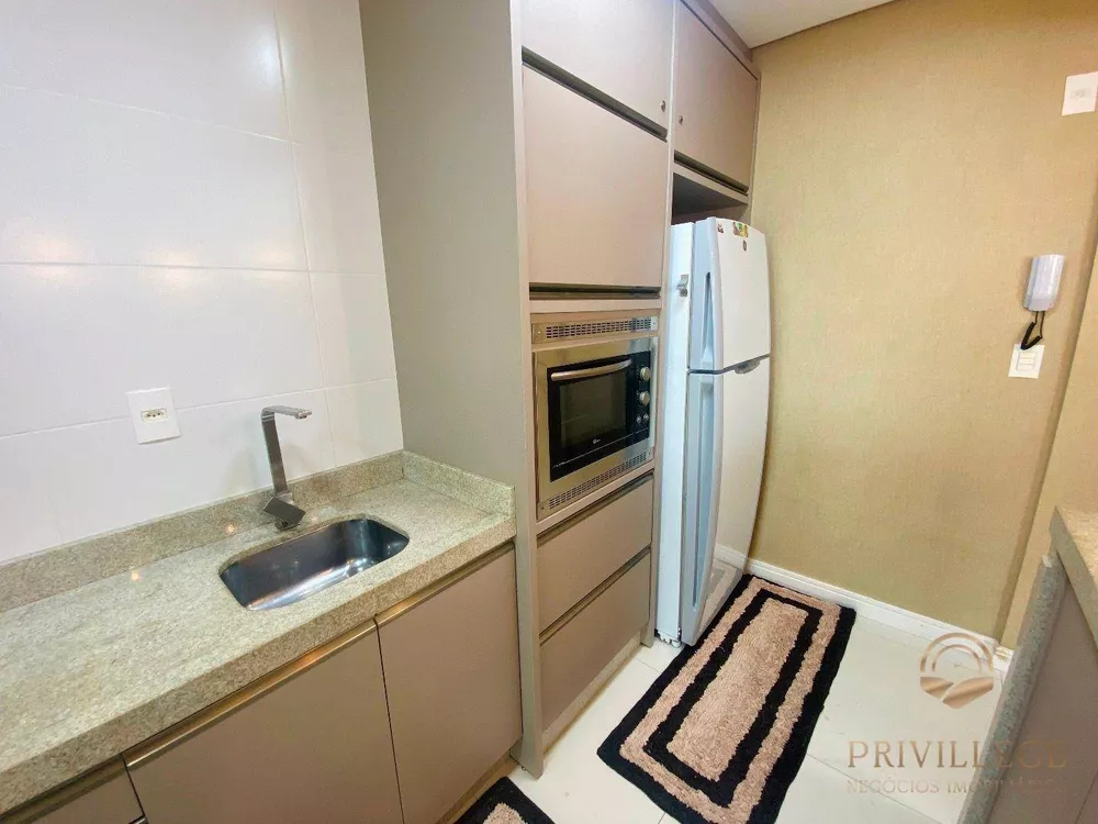 Cobertura, 3 quartos, 215 m² - Foto 6