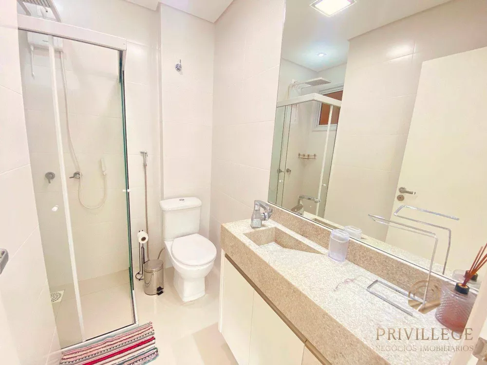 Cobertura, 3 quartos, 215 m² - Foto 4