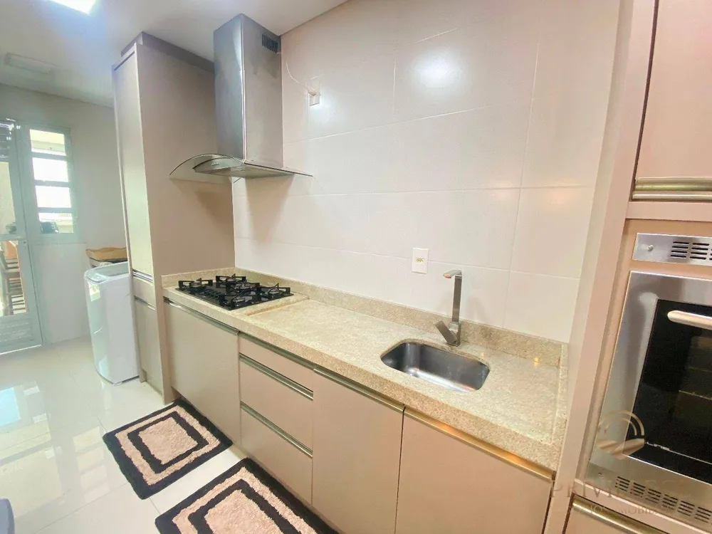 Cobertura, 3 quartos, 215 m² - Foto 7