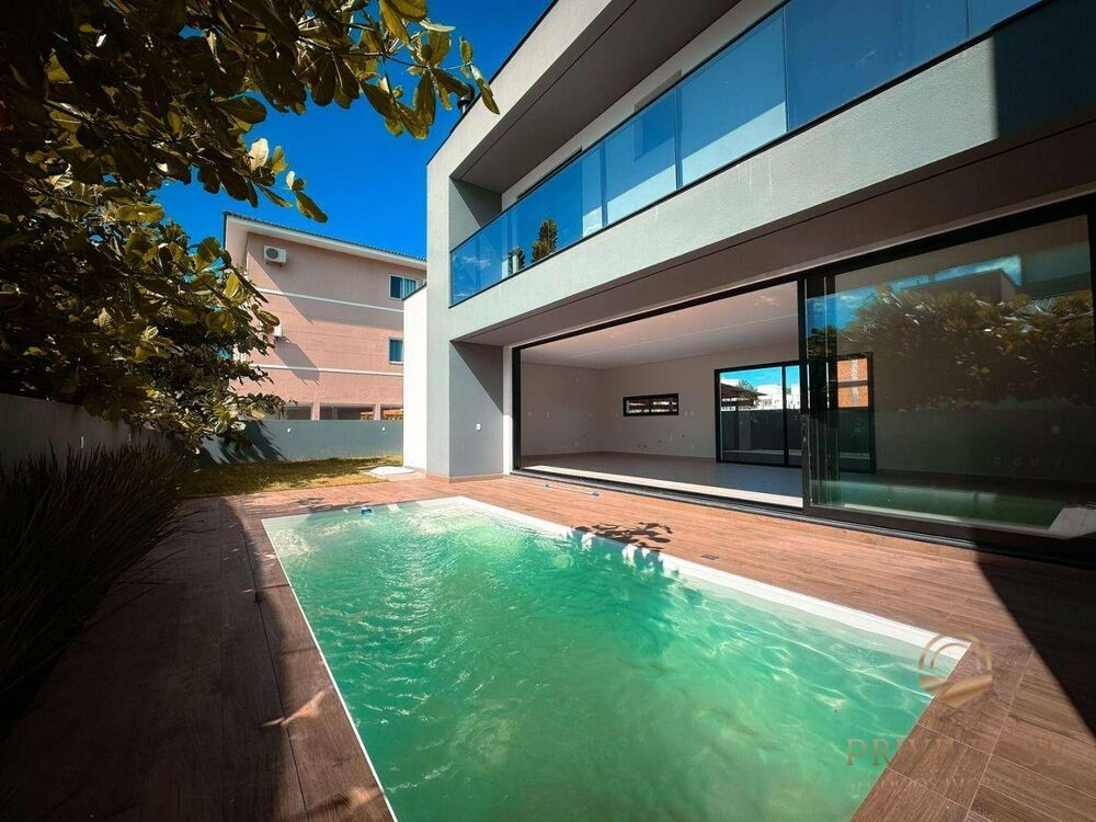 Casa, 3 quartos, 214 m² - Foto 2