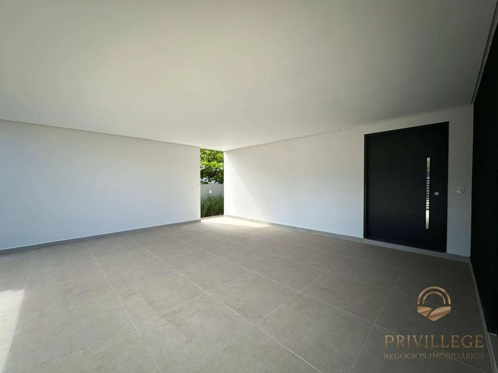 Casa, 3 quartos, 214 m² - Foto 2
