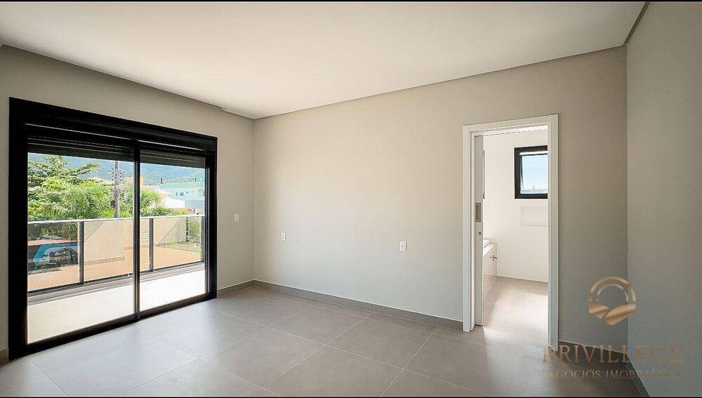 Casa, 3 quartos, 214 m² - Foto 8