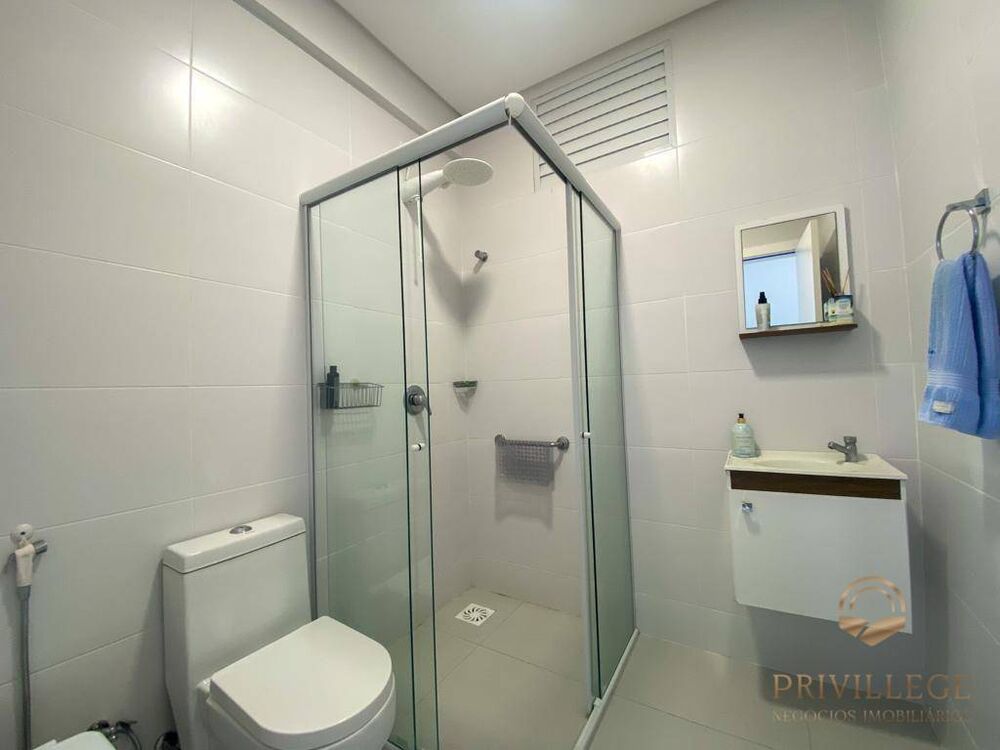 Cobertura, 3 quartos, 243 m² - Foto 1