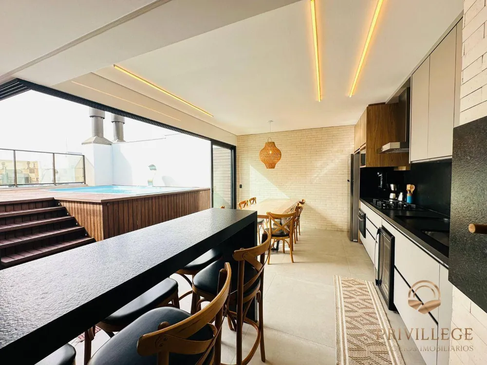 Cobertura, 3 quartos, 134 m² - Foto 1