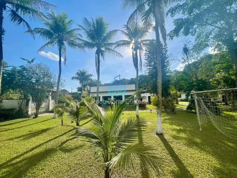 Fazenda à venda com 5 quartos, 500m² - Foto 1