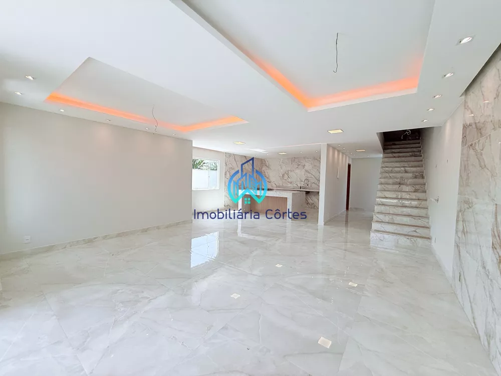 Casa, 3 quartos, 210 m² - Foto 1