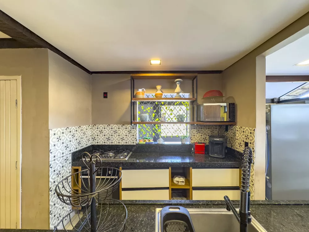 Casa, 6 quartos, 280 m² - Foto 10