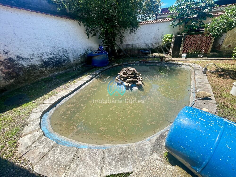 Casa à venda com 4 quartos, 400m² - Foto 2