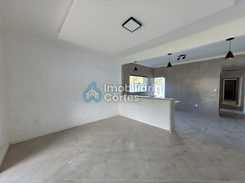 Casa à venda com 2 quartos, 130m² - Foto 3