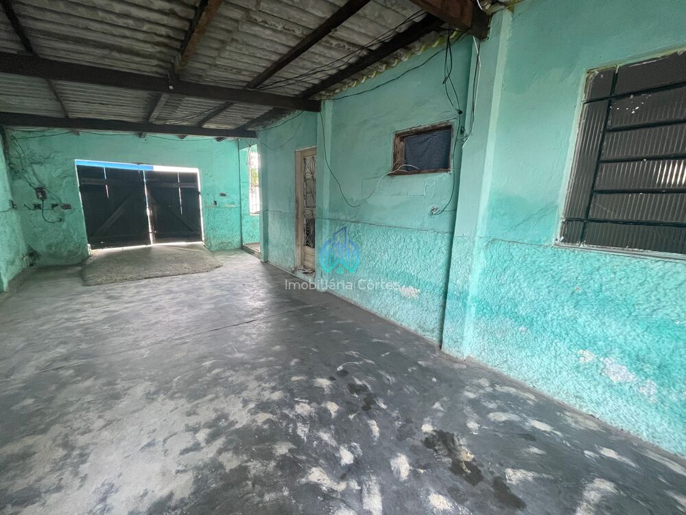 Casa à venda com 8 quartos, 350m² - Foto 13