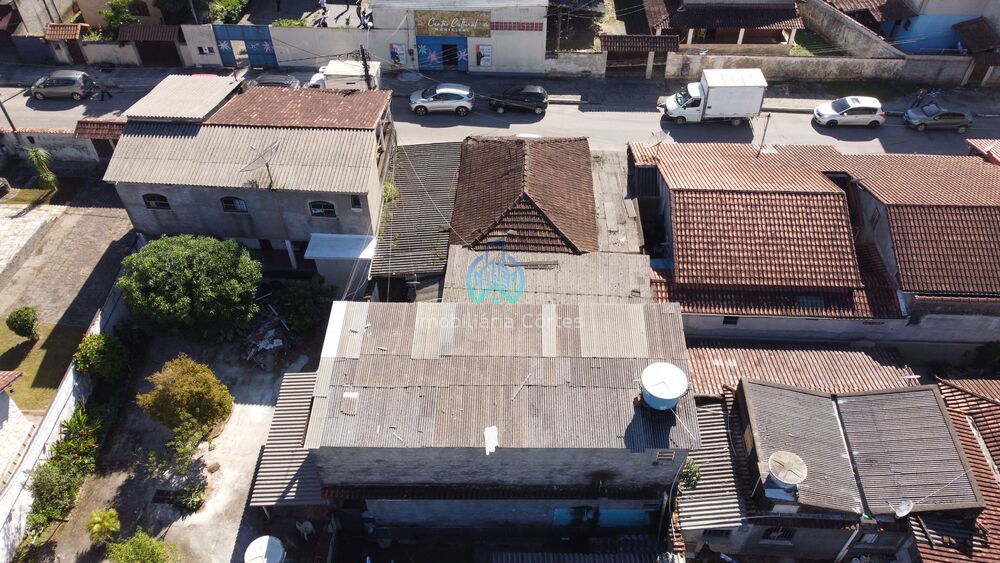 Casa à venda com 8 quartos, 350m² - Foto 8