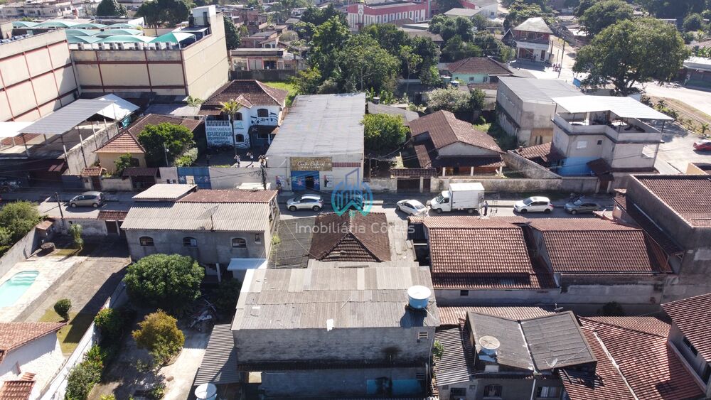 Casa à venda com 8 quartos, 350m² - Foto 4