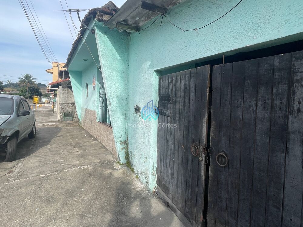 Casa à venda com 8 quartos, 350m² - Foto 16