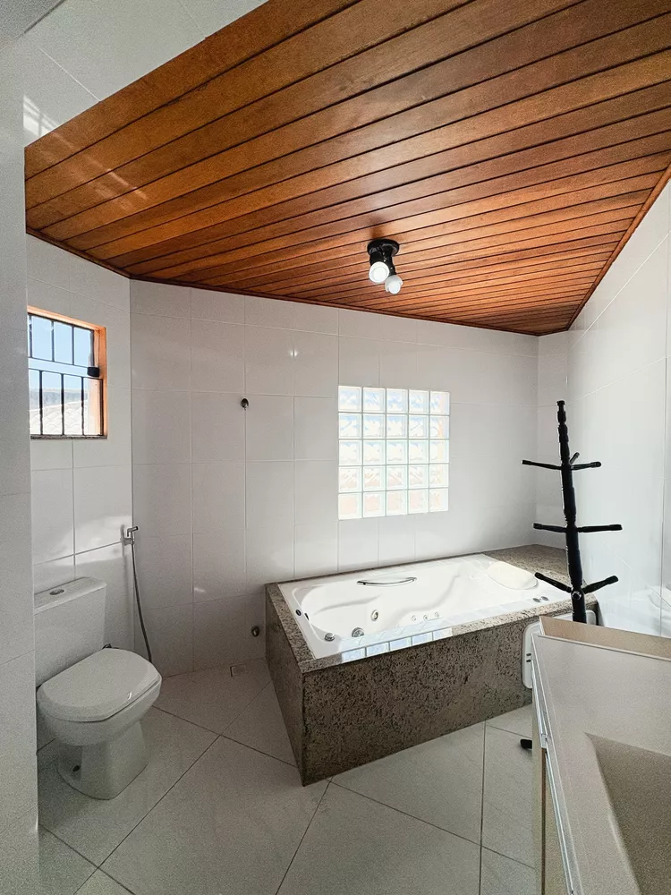 Casa, 4 quartos, 187 m² - Foto 3