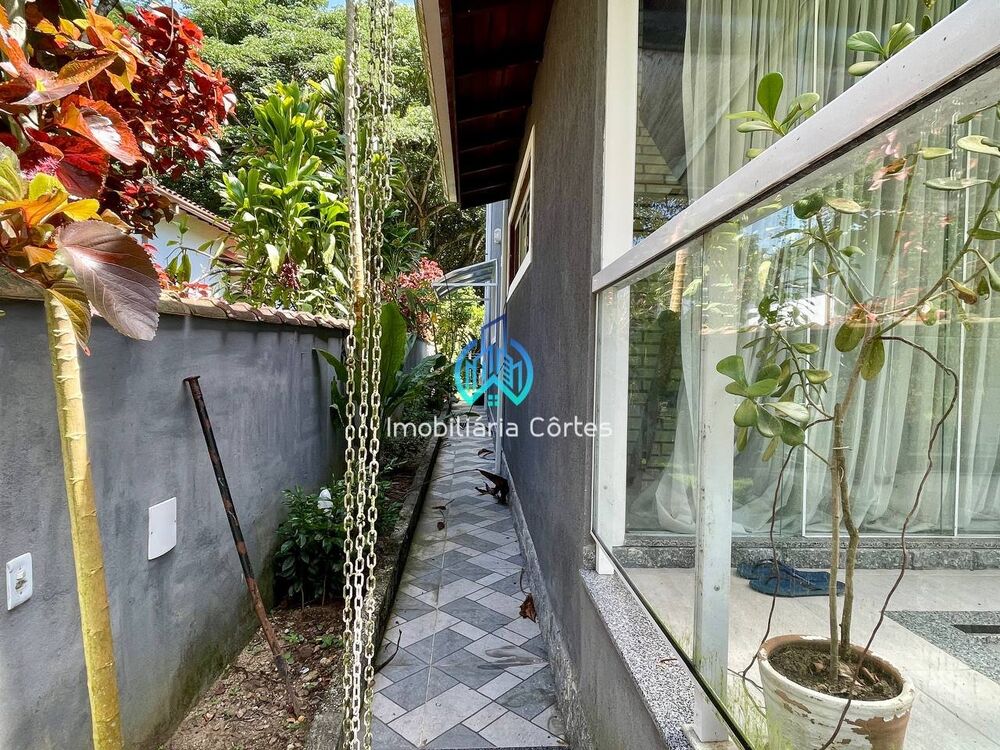 Casa de Condomínio à venda com 3 quartos, 180m² - Foto 4