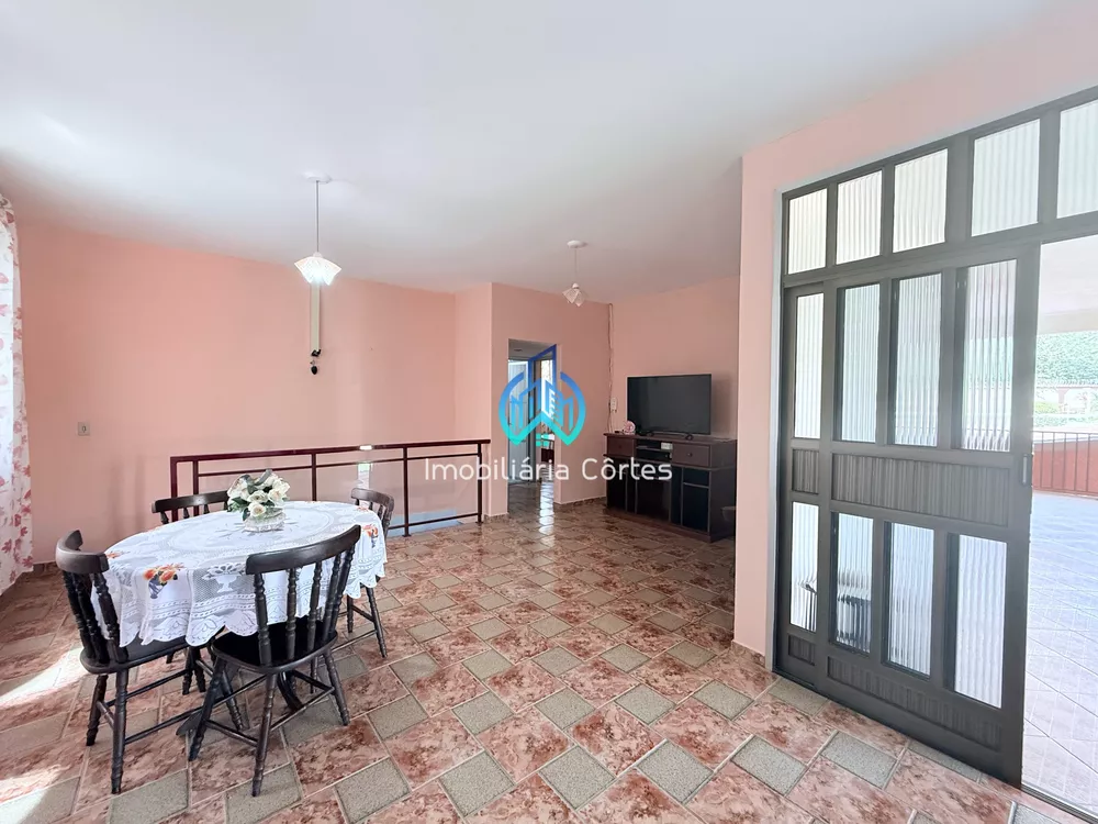 Casa, 4 quartos, 240 m² - Foto 18