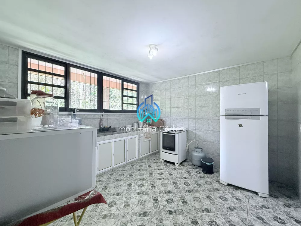 Casa, 4 quartos, 240 m² - Foto 12