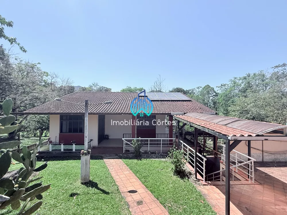 Casa, 4 quartos, 240 m² - Foto 1