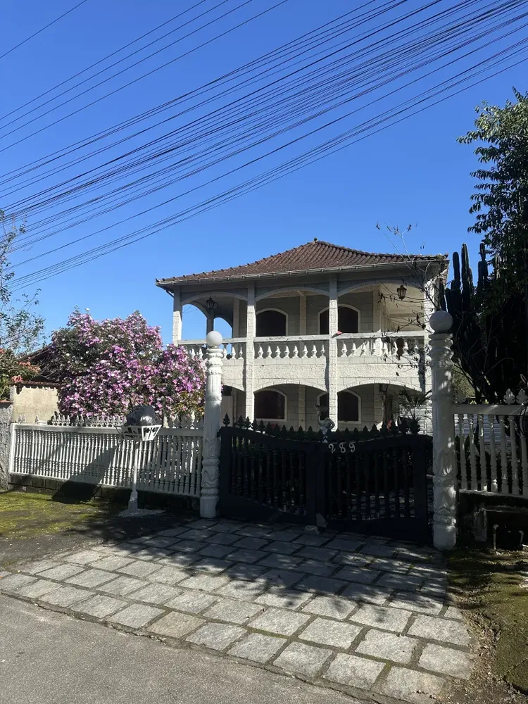Casa, 3 quartos, 240 m² - Foto 1