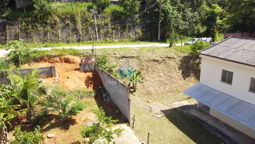 Casa à venda com 2 quartos, 64m² - Foto 16