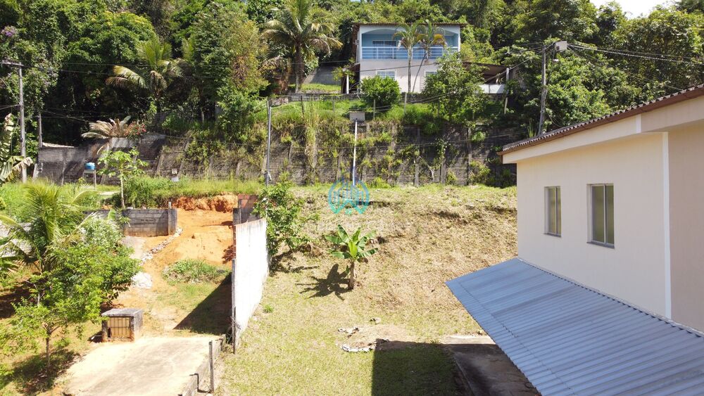 Casa à venda com 2 quartos, 64m² - Foto 10