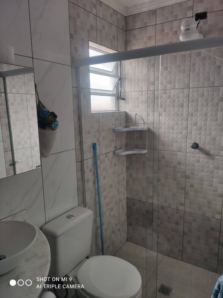 Casa à venda com 3 quartos, 300m² - Foto 2